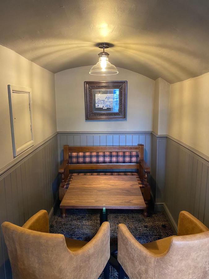 The County Hotel Haverfordwest Luaran gambar