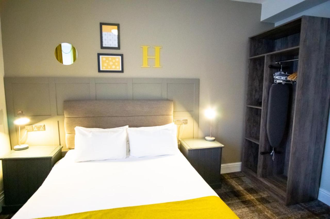 The County Hotel Haverfordwest Luaran gambar
