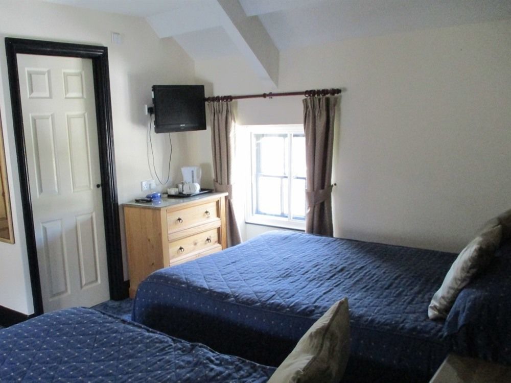 The County Hotel Haverfordwest Luaran gambar