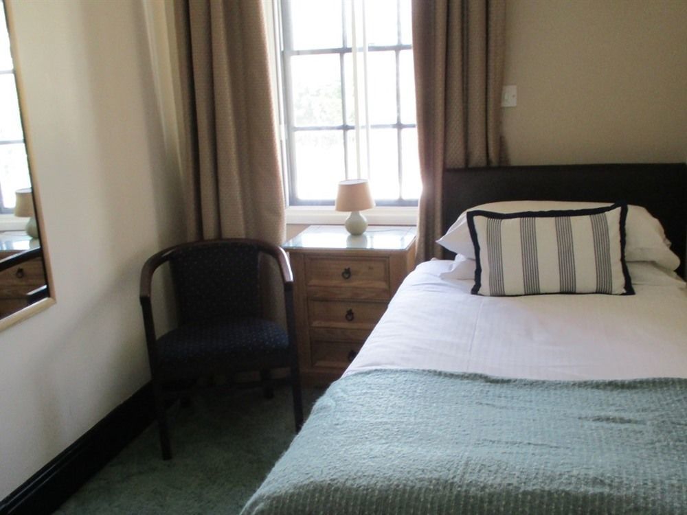 The County Hotel Haverfordwest Luaran gambar
