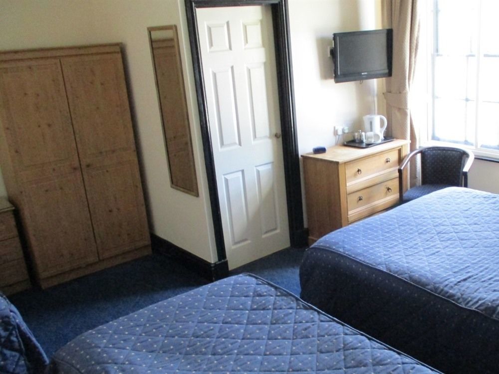 The County Hotel Haverfordwest Luaran gambar